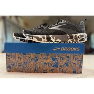 Women's Revel 6 Luna Rock - Size 7.5 NEW!